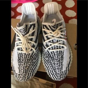 Yeezy 350 zebra